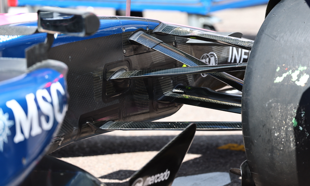 Alpine A525 front suspension