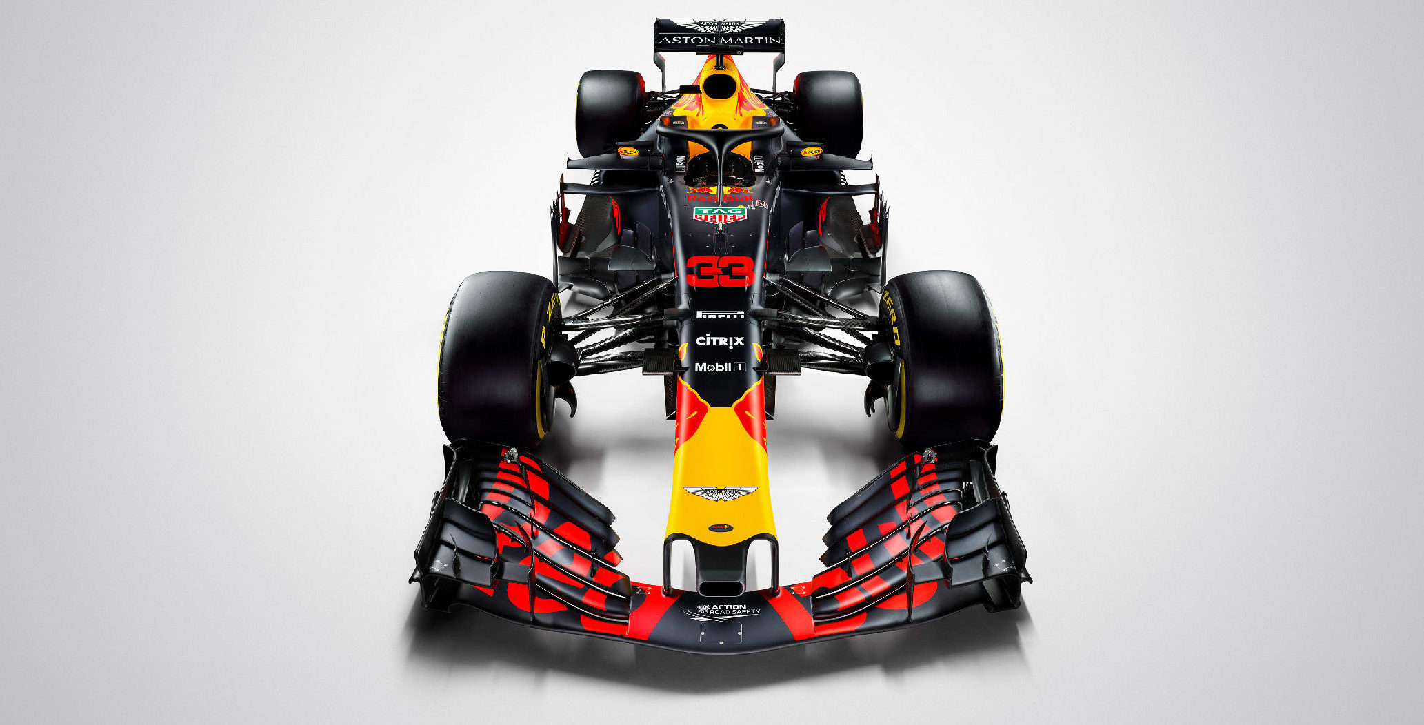 RSZ_Red_Bull_Racing_RB15_Launch_Studio_Front
